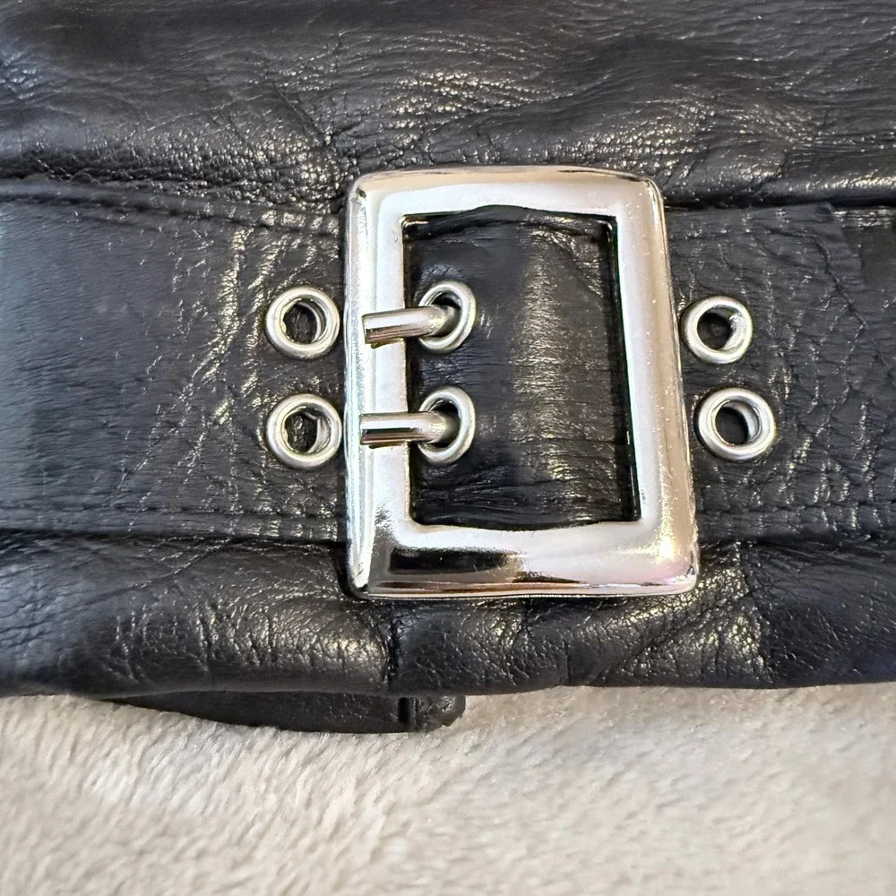 Y2K Italian Black Leather Cashmere Lined Gloves Size 7 Buckle Grommet Motto